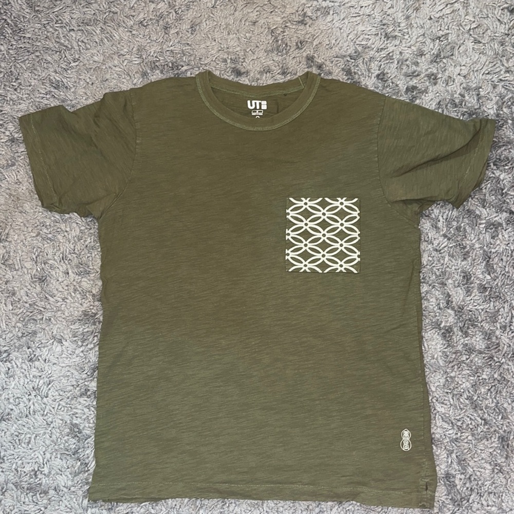 Small Uniqlo UT Graphic Pocket T-shirt (USED)